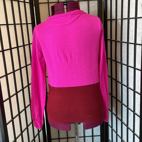 HP💖J.Crew Color block pink and maroon cardigan - Picture 2 of 4